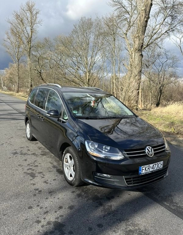 Volkswagen Sharan cena 46999 przebieg: 300936, rok produkcji 2013 z Chojnice małe 277